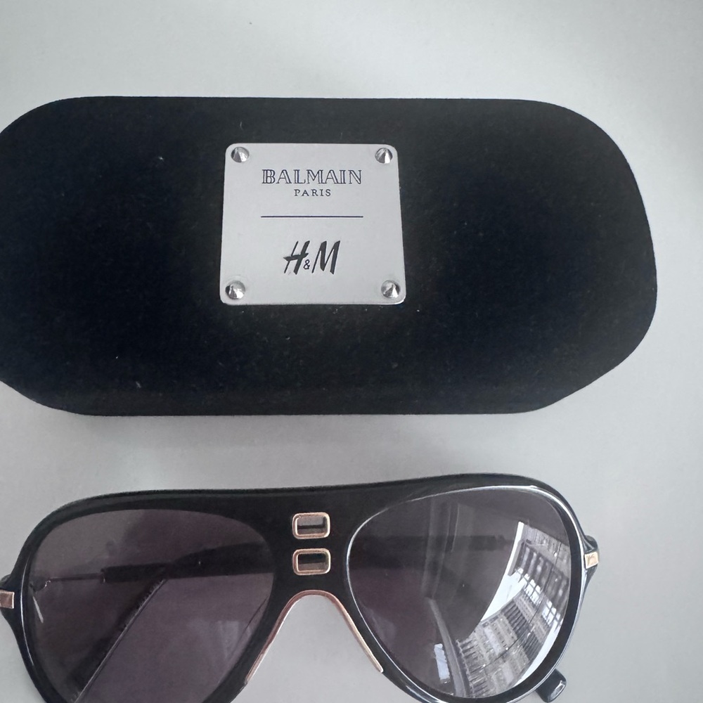 Balmain X  H&M unisex Aviator Sunglasses
